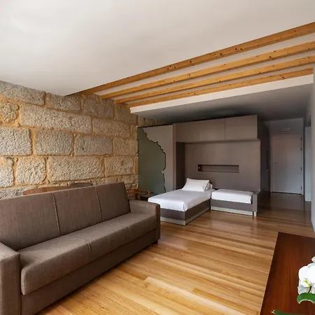 Гостевой дом Pensao O Laranjeira 4*