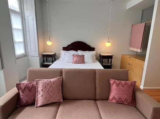 Pensao O Laranjeira 4* 비아나도카스텔로