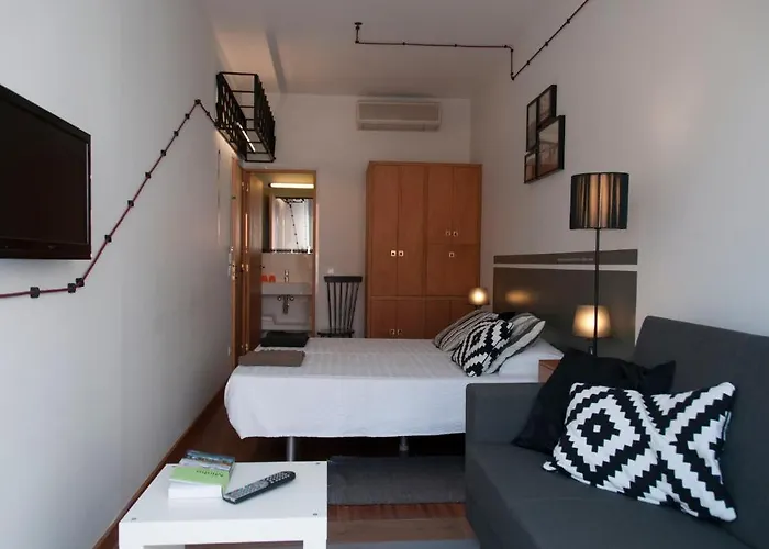 Pensao O Laranjeira 4* 비아나도카스텔로